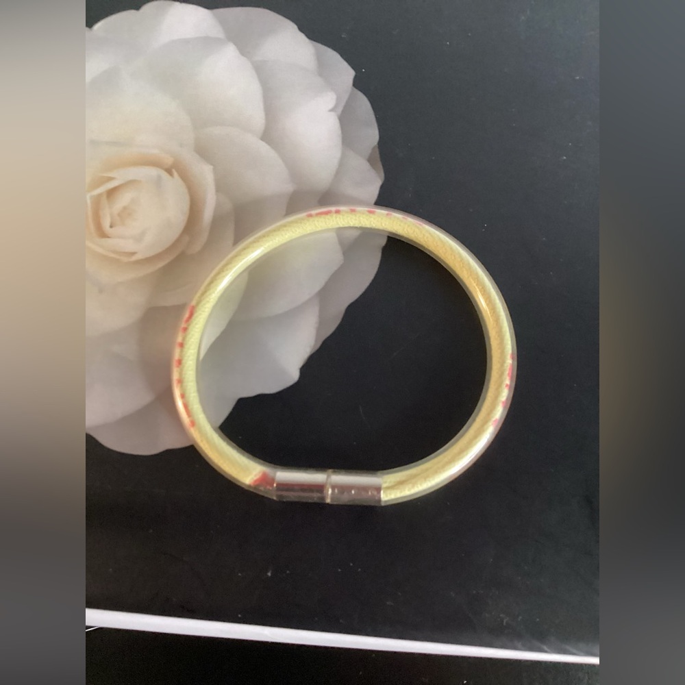 CHANEL Bracelet Tube Bangle (yellow) - Picture 7 of 7